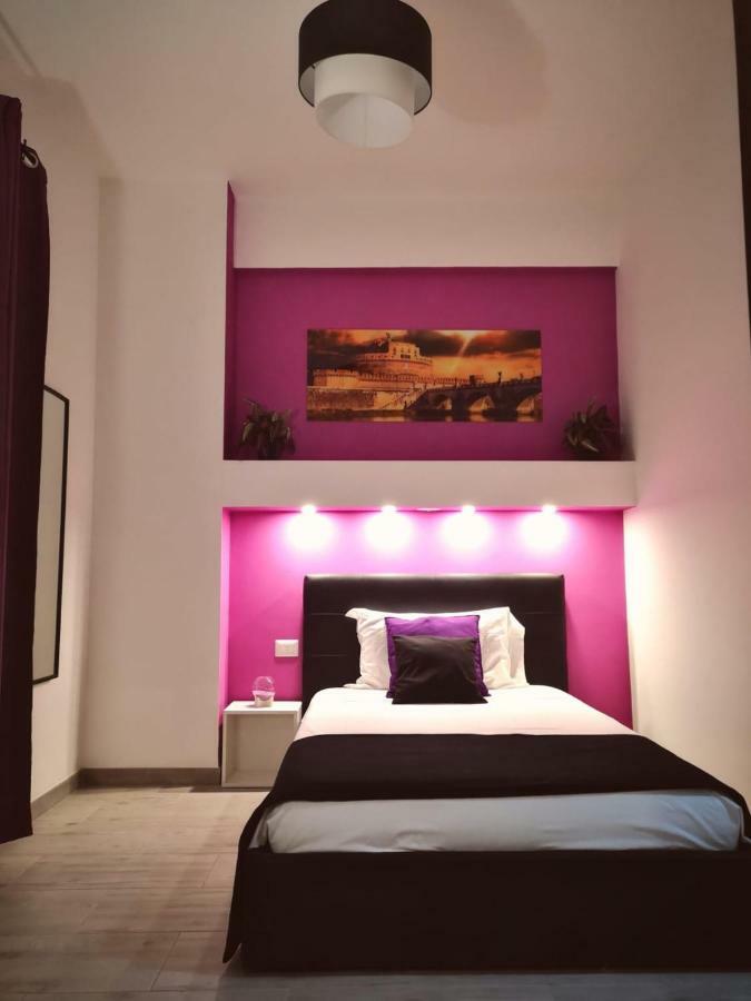 The Royals Hotell Rom Rum bild